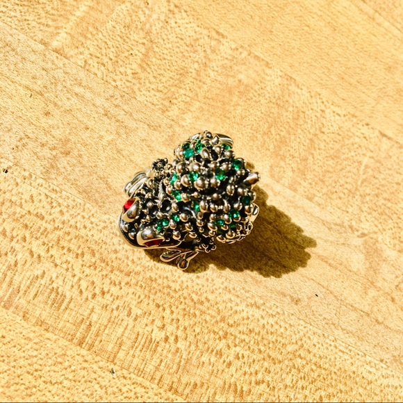 Jewelry - Vintage Collectible Silver & Crystal Frog Ring